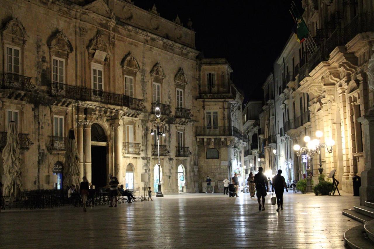 Dionisea Apartment Syracuse Bagian luar foto