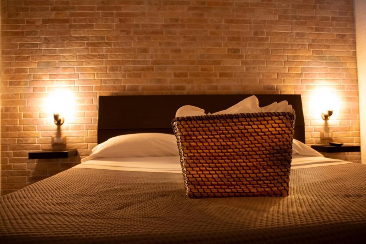 Dionisea Apartment Syracuse Bagian luar foto